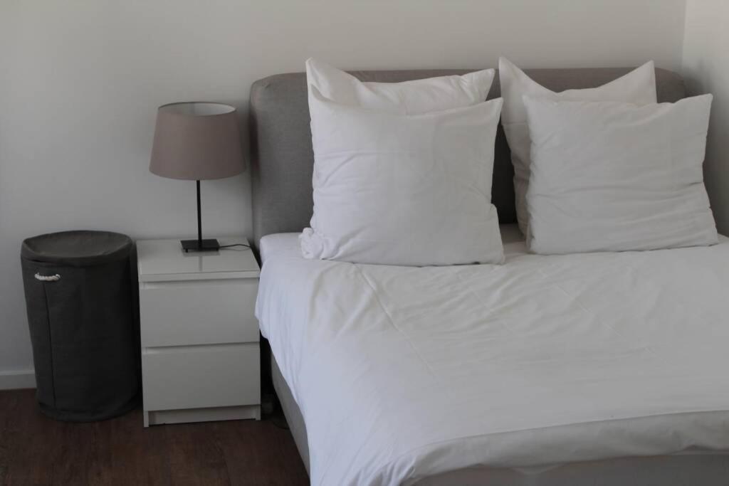 London . Chillinghouse # 9, 3 Min. Vom Ice, Netflix, Garten Siegburg Luaran gambar